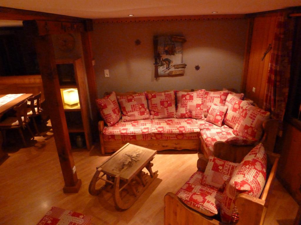 Les Bouquetins Villa Stosswihr Habitación foto